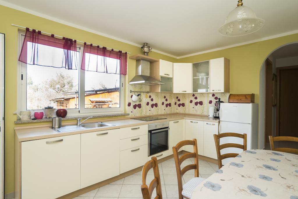 Apartments & Rooms Buoni Amici Murine Rum bild