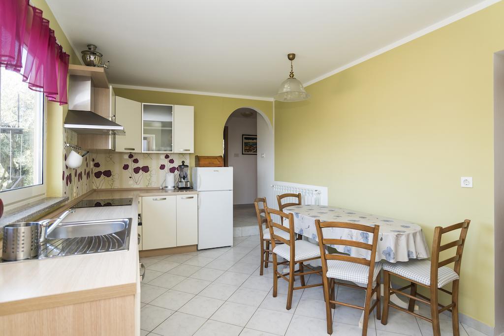 Apartments & Rooms Buoni Amici Murine Rum bild